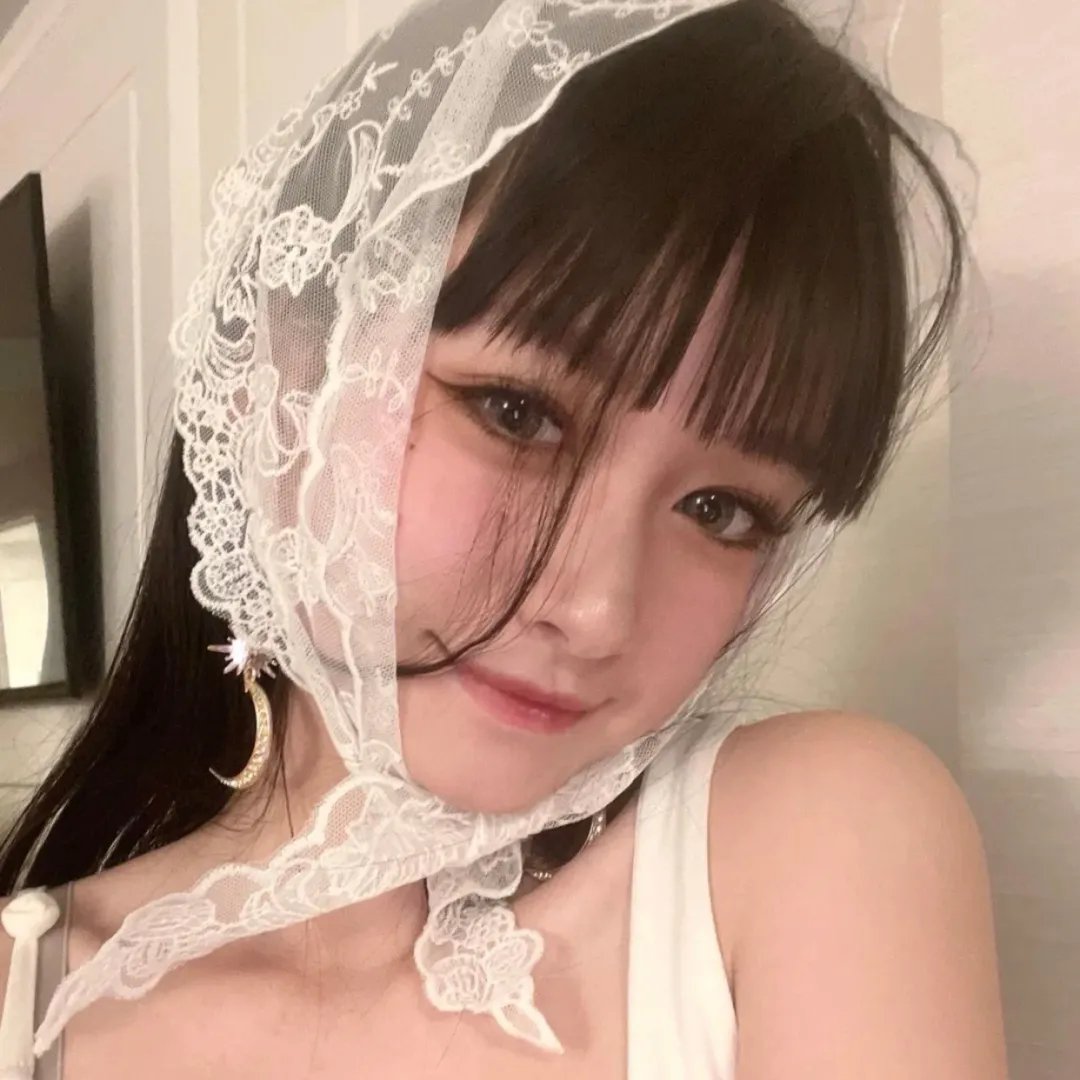 野玫瑰海报